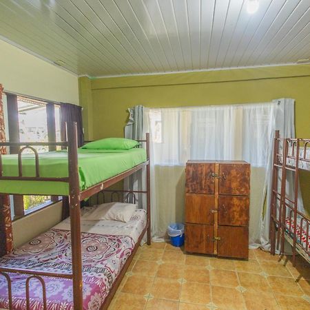 New Hostel Manuel Antonio, Meet New People Екстериор снимка