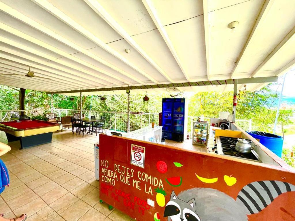 New Hostel Manuel Antonio, Meet New People Екстериор снимка