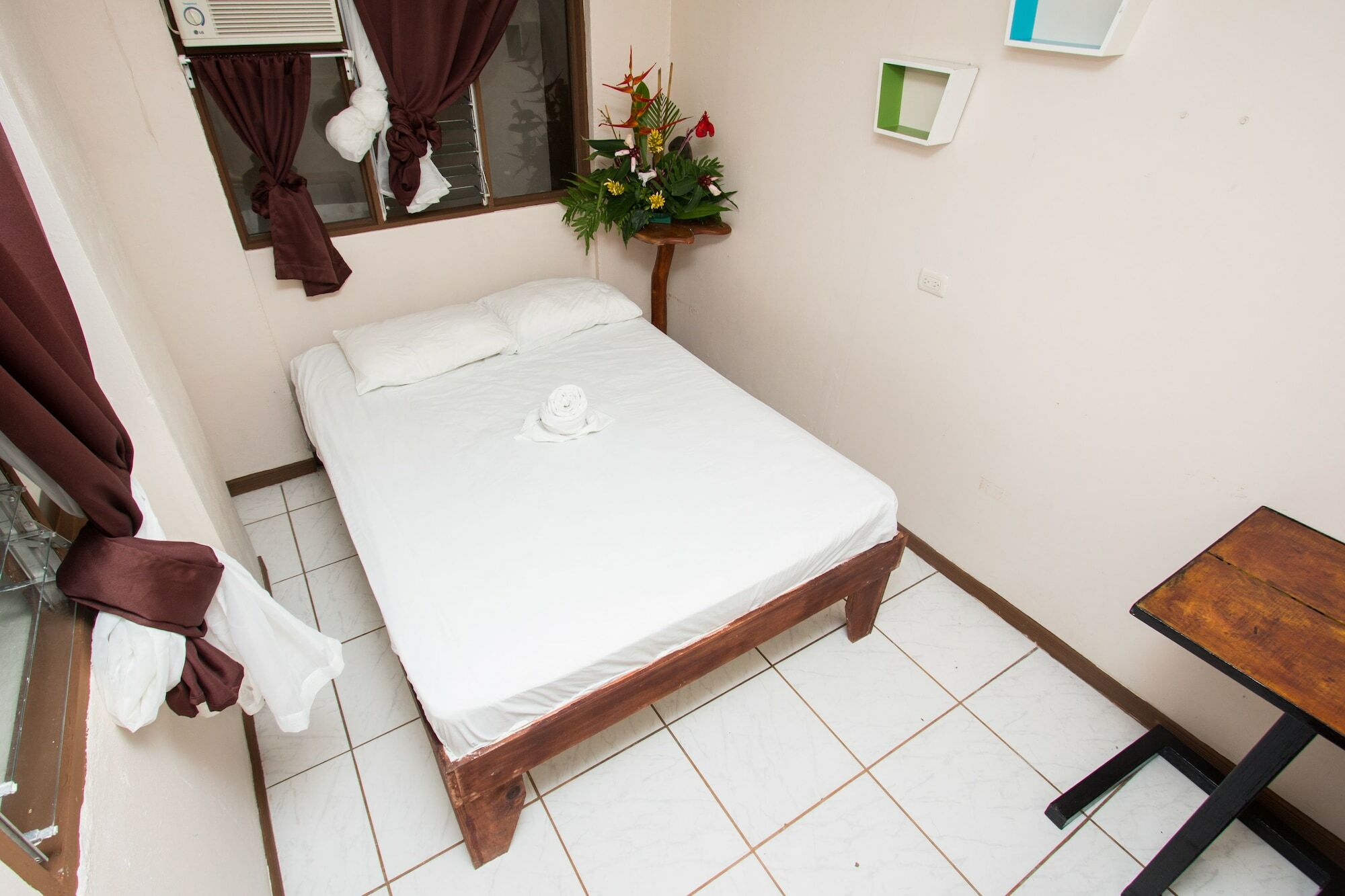 New Hostel Manuel Antonio, Meet New People Екстериор снимка